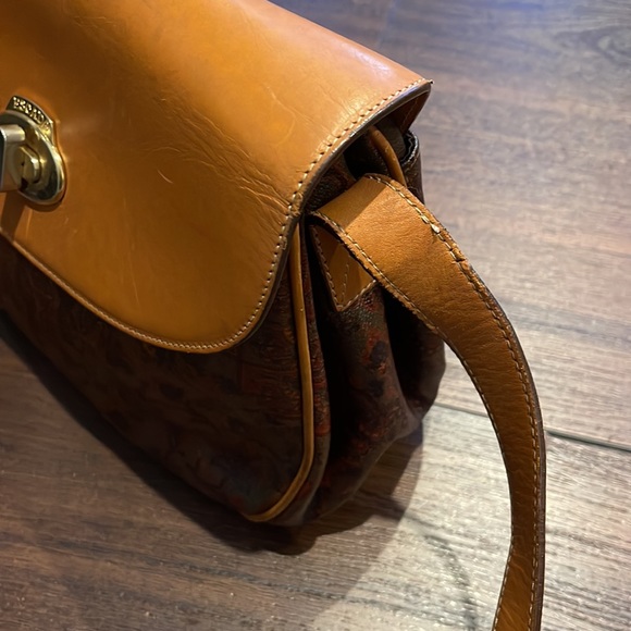 Escada Vintage Paisleys Crossbody Bag with 3 compartments - Picture 4 of 15